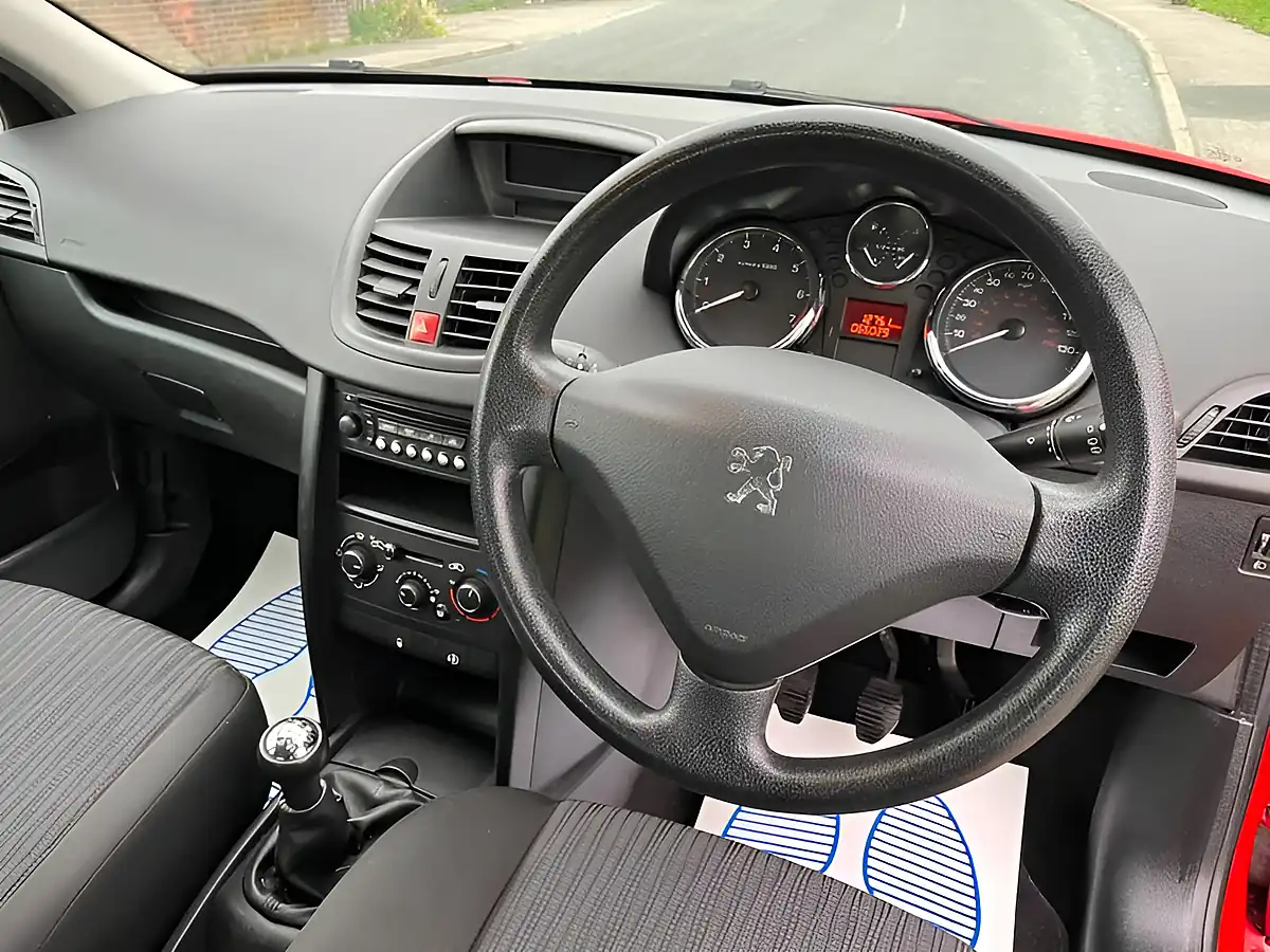Used 2010 Peugeot 207 Urban Flamenco Red - Interior and Exterior details 17
