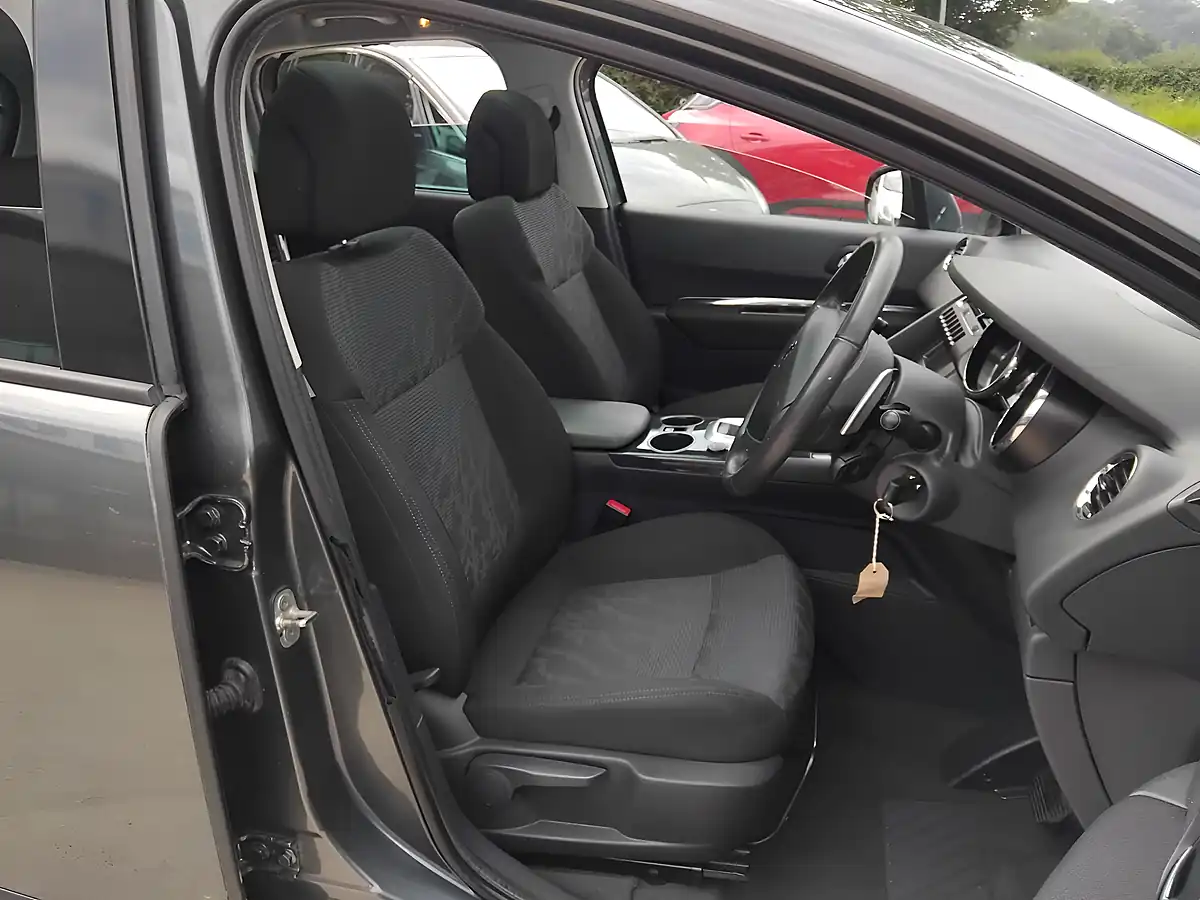 Used 2010 Peugeot 3008 Exclusive Grey - Interior and Exterior details 15