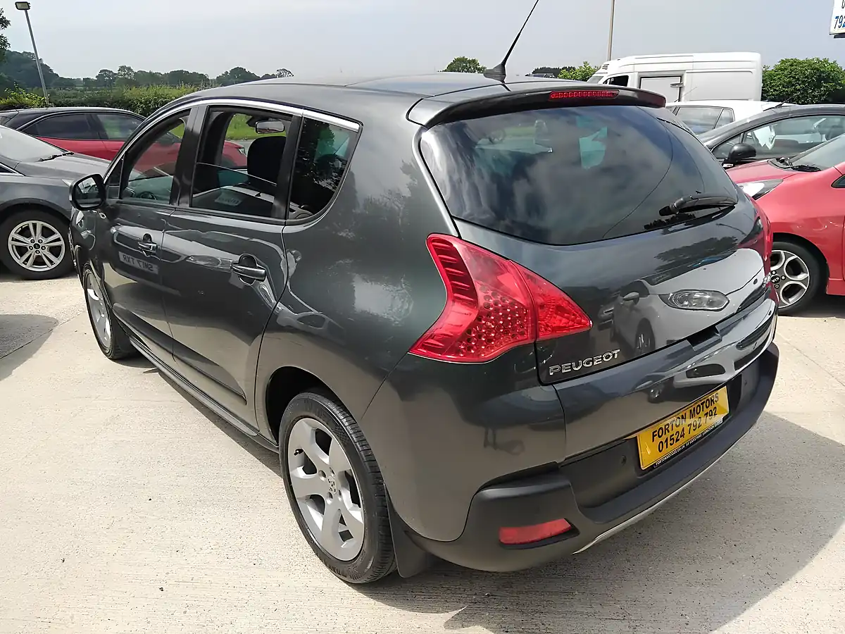 Used 2010 Peugeot 3008 Exclusive Grey - Interior and Exterior details 6