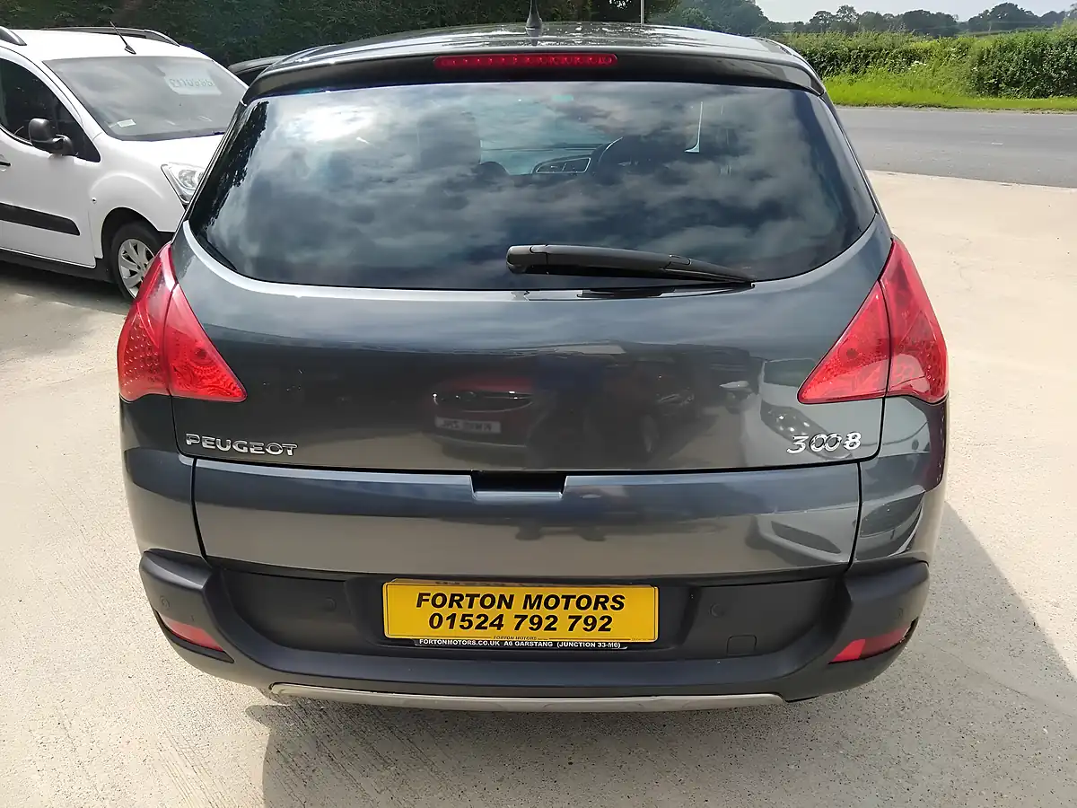 Used 2010 Peugeot 3008 Exclusive Grey - Interior and Exterior details 7