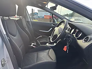 Used 2010 Peugeot 308 S Silver - Interior and Exterior details 10