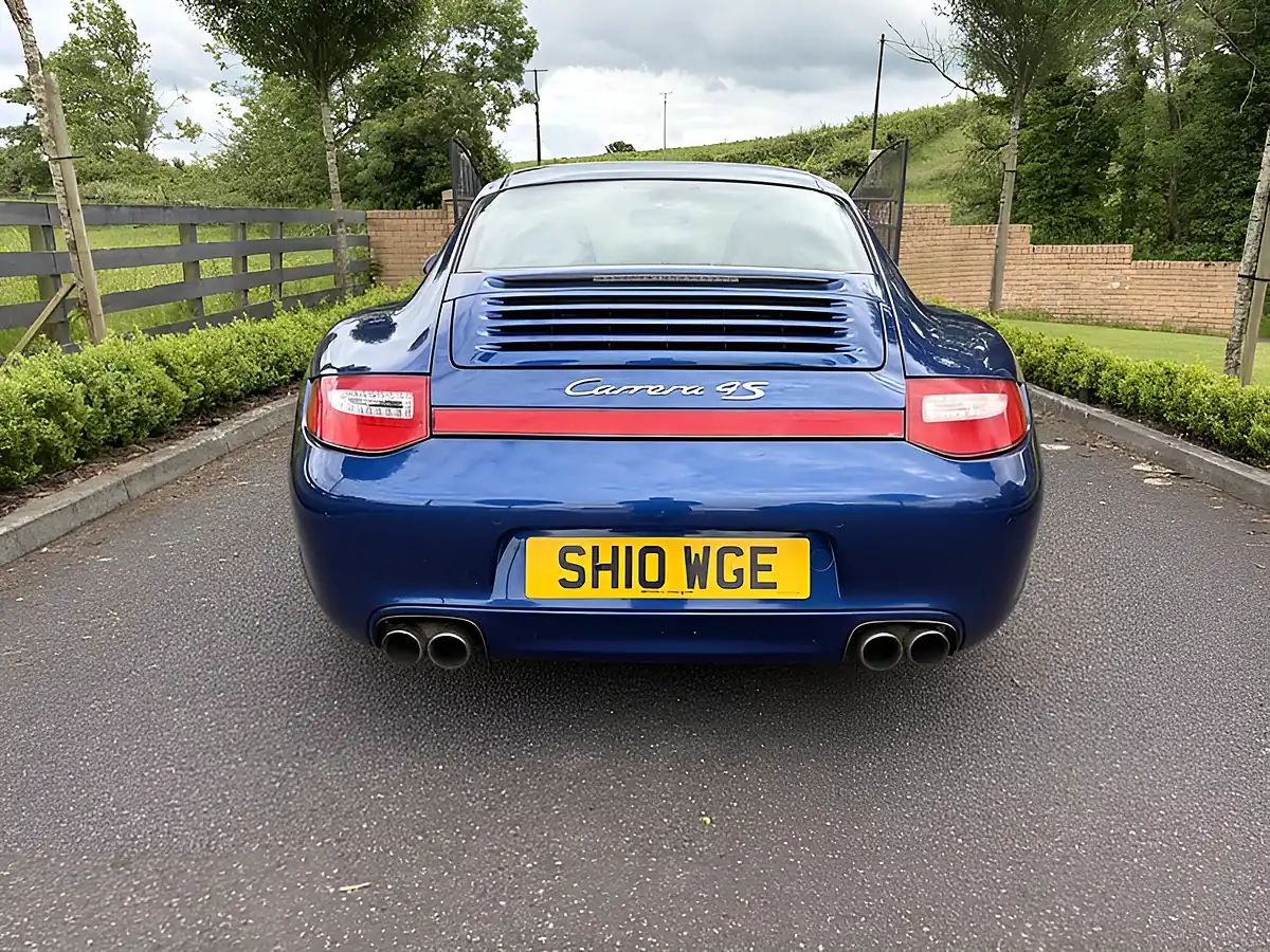 Used 2010 Porsche 911 Carrera 4S Aqua Blue Metallic - Interior and Exterior details 11