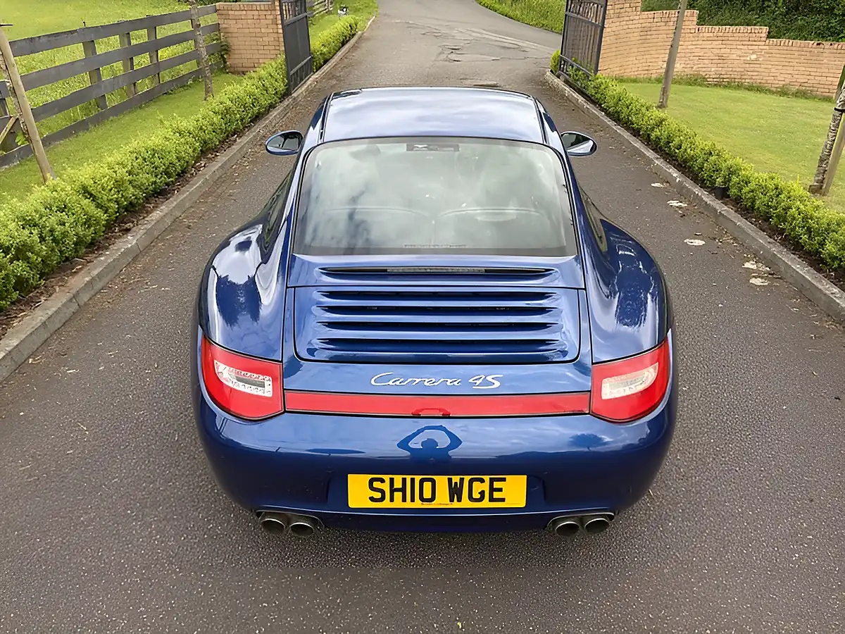 Used 2010 Porsche 911 Carrera 4S Aqua Blue Metallic - Interior and Exterior details 12