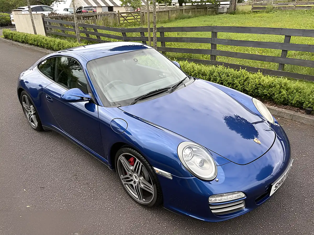 Used 2010 Porsche 911 Carrera 4S Aqua Blue Metallic - Interior and Exterior details 4