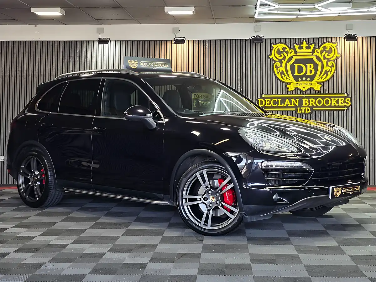 Used 2010 Porsche Cayenne Tiptronic Black - Front View
