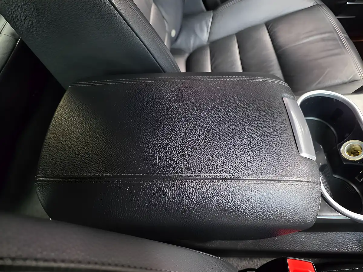 Used 2010 Porsche Cayenne Tiptronic Black - Interior and Exterior details 17