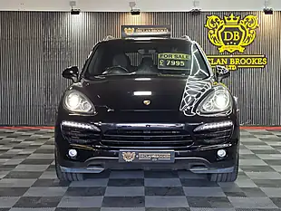 Used 2010 Porsche Cayenne Tiptronic Black - Interior and Exterior details 7