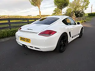 Used 2010 Porsche Cayman Gen2 Coupe Carrera White - Interior and Exterior details 13