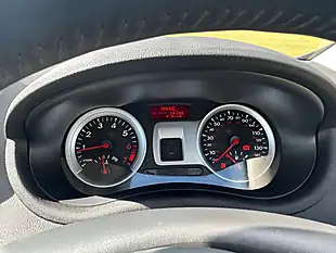 Used 2010 Renault Clio Dynamique Tomtom Grey - Interior and Exterior details 15