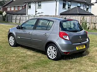 Used 2010 Renault Clio Dynamique Tomtom Grey - Interior and Exterior details 7