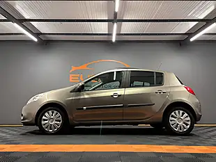 Used 2010 Renault Clio Expression Beige - Interior and Exterior details 9