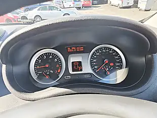 Used 2010 Renault Clio Expression Silver - Interior and Exterior details 12