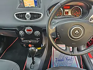 Used 2010 Renault Clio Initiale Tomtom Red - Interior and Exterior details 9