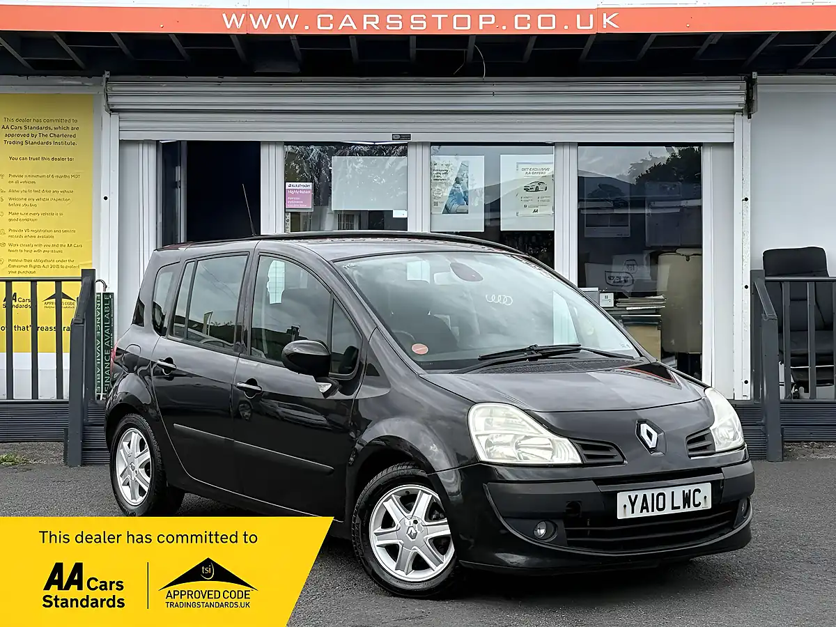 Used 2010 Renault Grand Modus Dynamique Auto Black - Front View