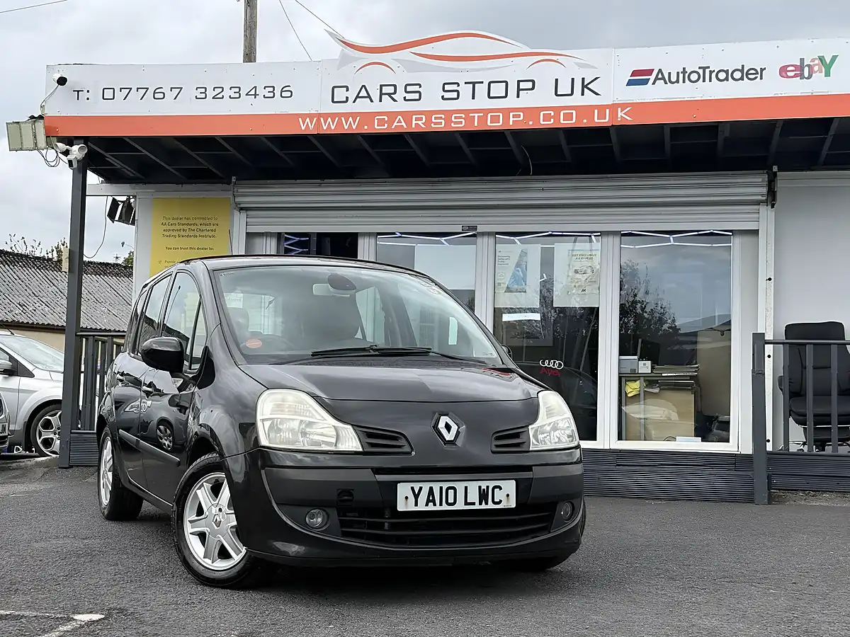 Used 2010 Renault Grand Modus Dynamique Auto Black - Interior and Exterior details 6