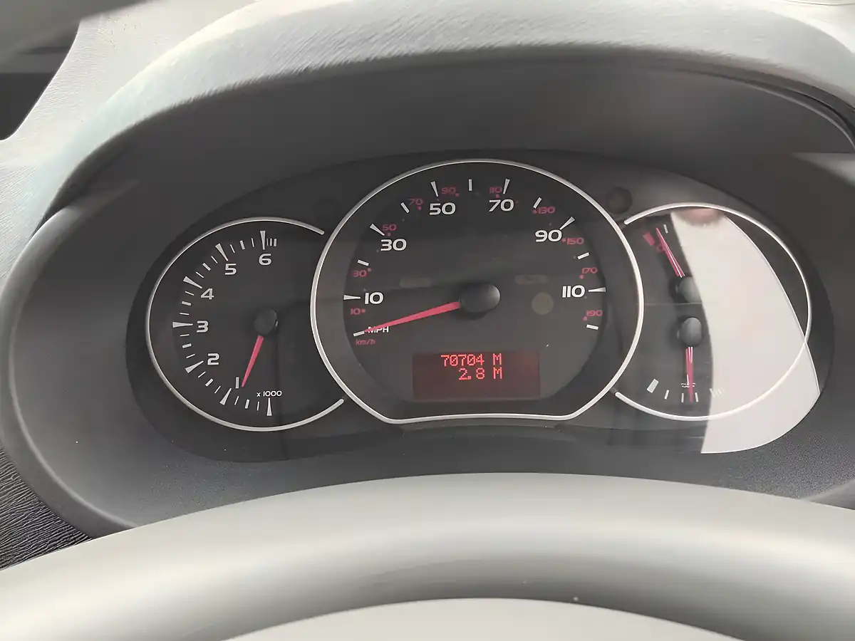 Used 2010 Renault Kangoo Expression Blue - Interior and Exterior details 12