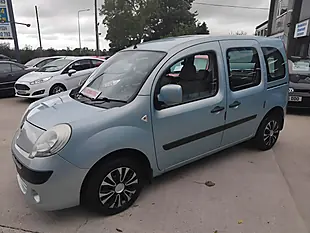 Used 2010 Renault Kangoo Expression Blue - Interior and Exterior details 4