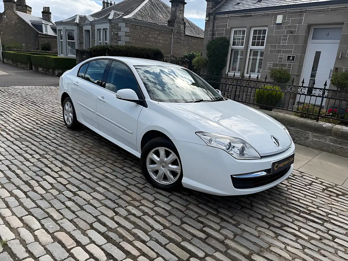 Used 2010 Renault Laguna Expression White - Front View