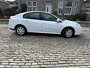 Used 2010 Renault Laguna Expression White - Interior and Exterior details 12