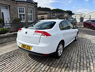 Used 2010 Renault Laguna Expression White - Interior and Exterior details 7