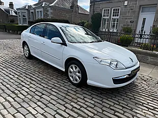 Used 2010 Renault Laguna Expression White - Interior and Exterior details 8