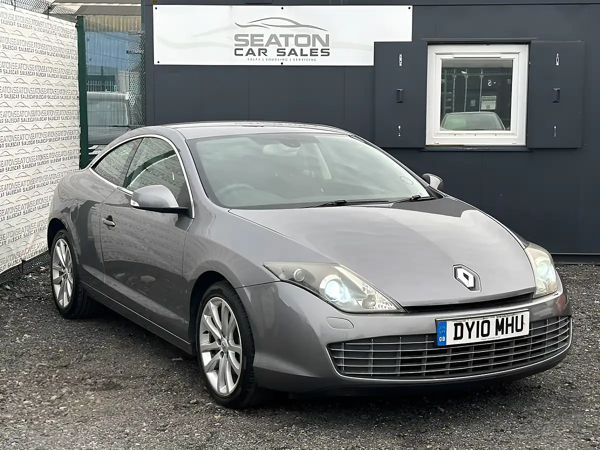 Used 2010 Renault Laguna Tomtom Edition Grey - Front View