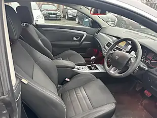 Used 2010 Renault Laguna Tomtom Edition Grey - Interior and Exterior details 11