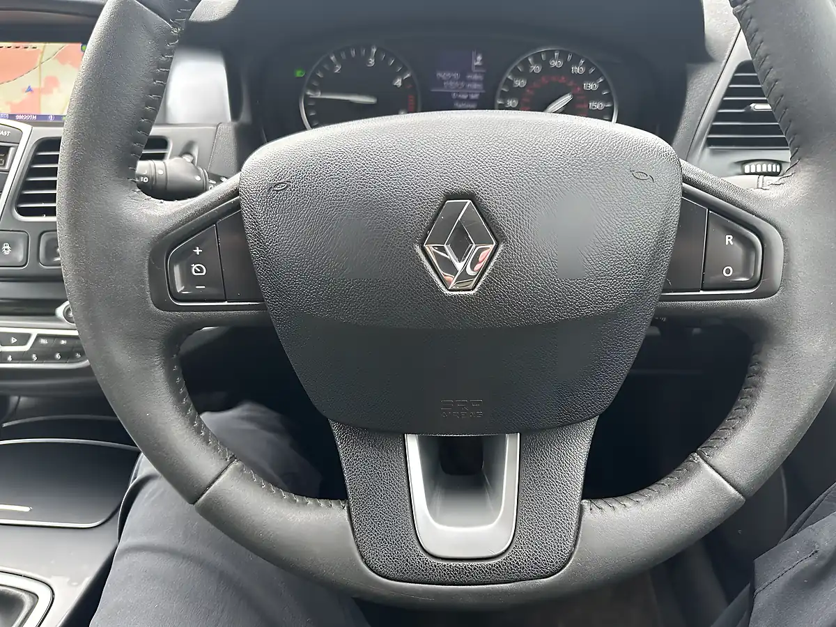 Used 2010 Renault Laguna Tomtom Edition Grey - Interior and Exterior details 15