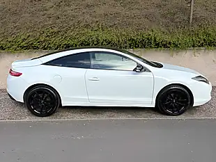 Used 2010 Renault Laguna Tomtom Edition White - Interior and Exterior details 3