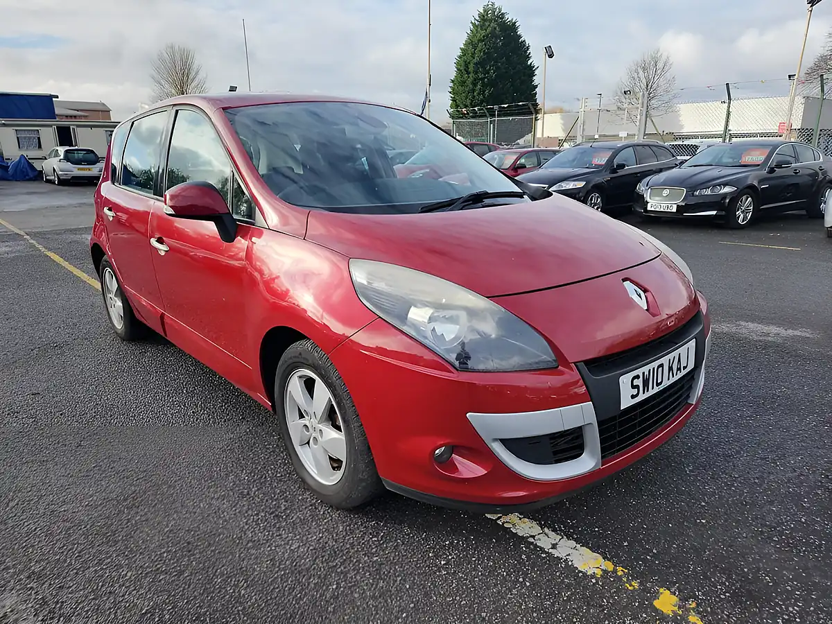 Used 2010 Renault Scenic Dynamique Tom-Tom Red - Interior and Exterior details 2