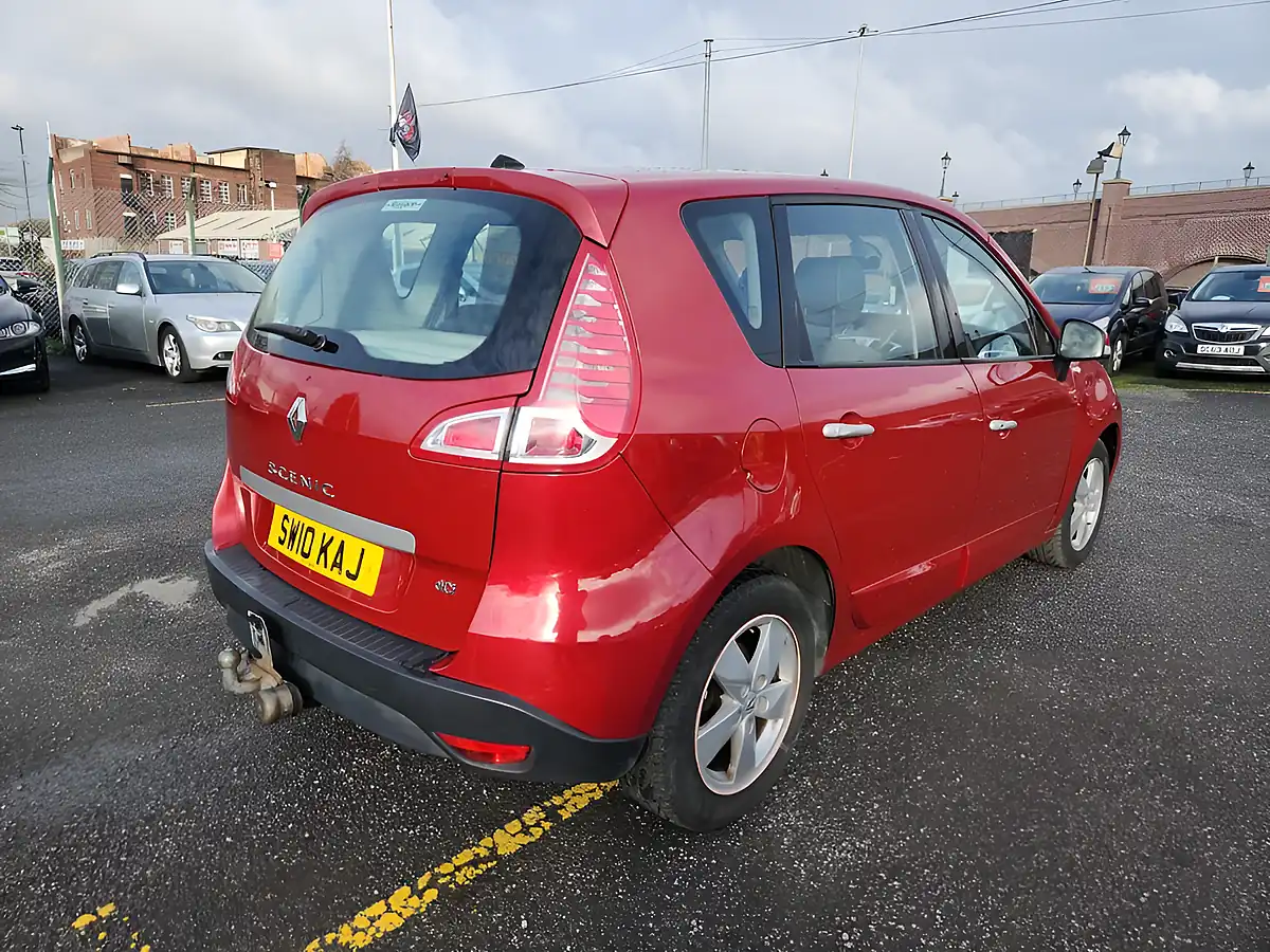Used 2010 Renault Scenic Dynamique Tom-Tom Red - Interior and Exterior details 4