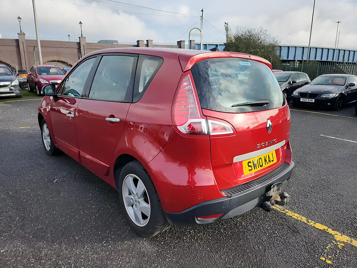 Used 2010 Renault Scenic Dynamique Tom-Tom Red - Interior and Exterior details 5