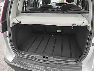 Used 2010 Renault Scenic Dynamique Tom-Tom Silver - Interior and Exterior details 12
