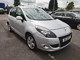 Used 2010 Renault Scenic Dynamique Tom-Tom Silver - Interior and Exterior details 2