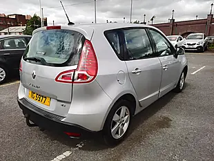 Used 2010 Renault Scenic Dynamique Tom-Tom Silver - Interior and Exterior details 5