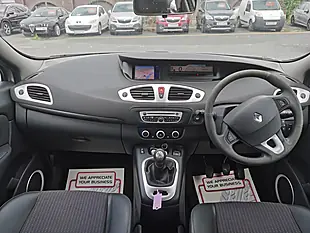 Used 2010 Renault Scenic Dynamique Tom-Tom Silver - Interior and Exterior details 8
