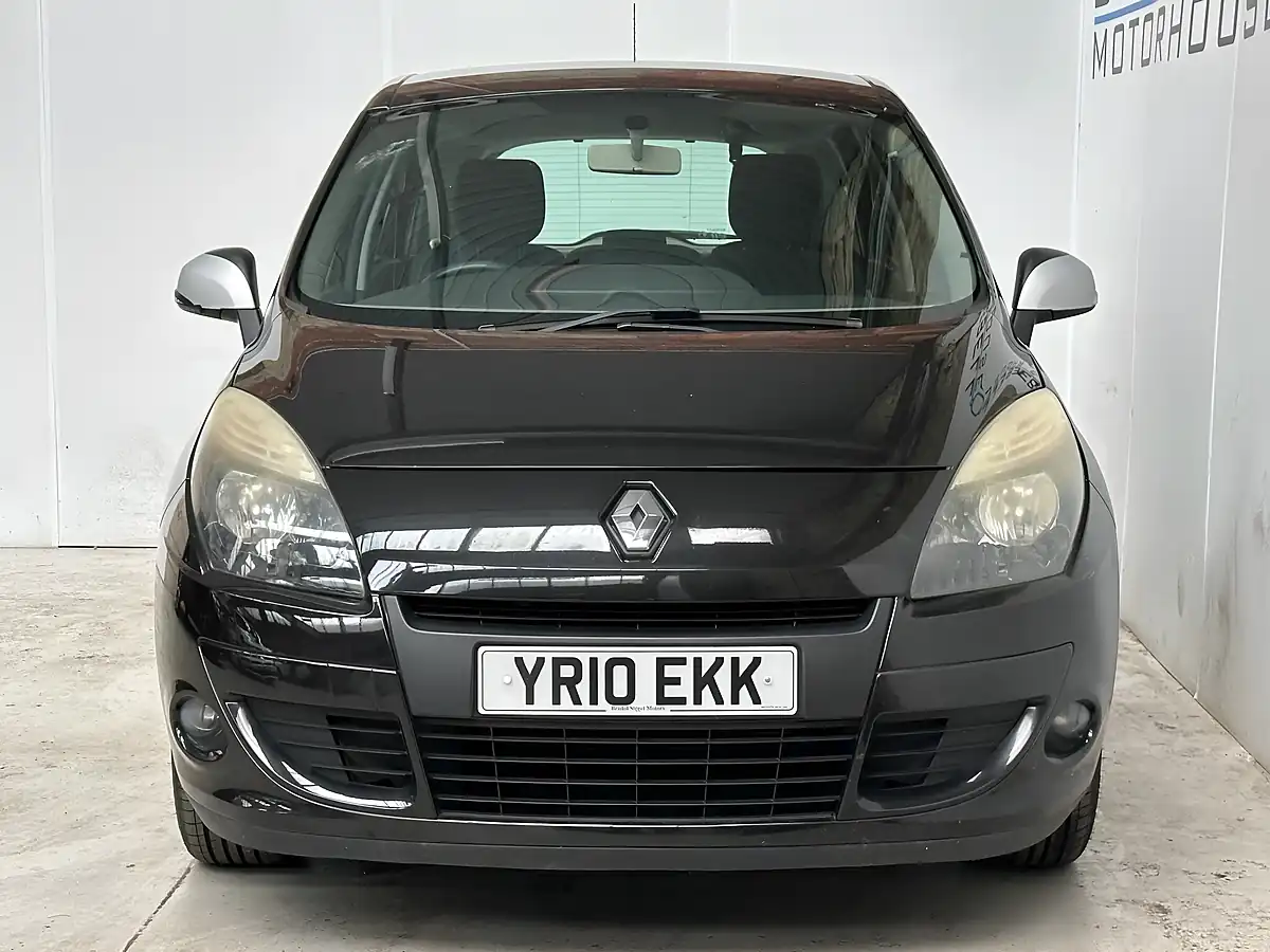 Used 2010 Renault Scenic I-Music Black - Interior and Exterior details 2