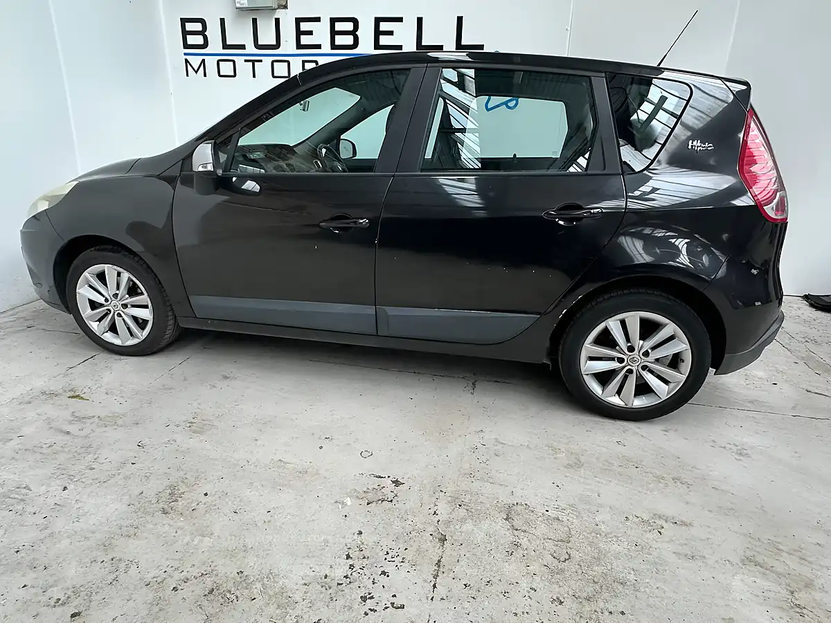 Used 2010 Renault Scenic I-Music Black - Interior and Exterior details 6