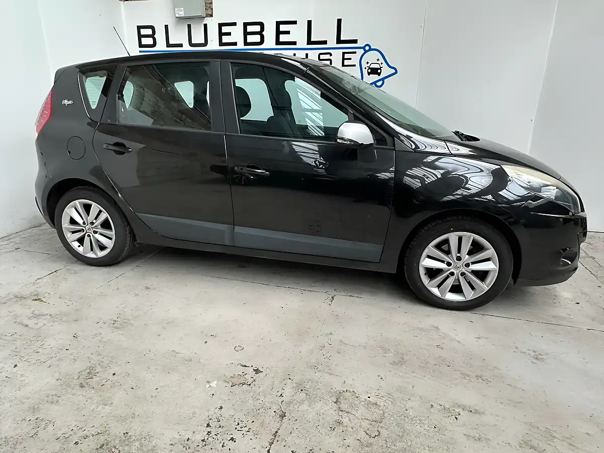Used 2010 Renault Scenic I-Music Black - Interior and Exterior details 7