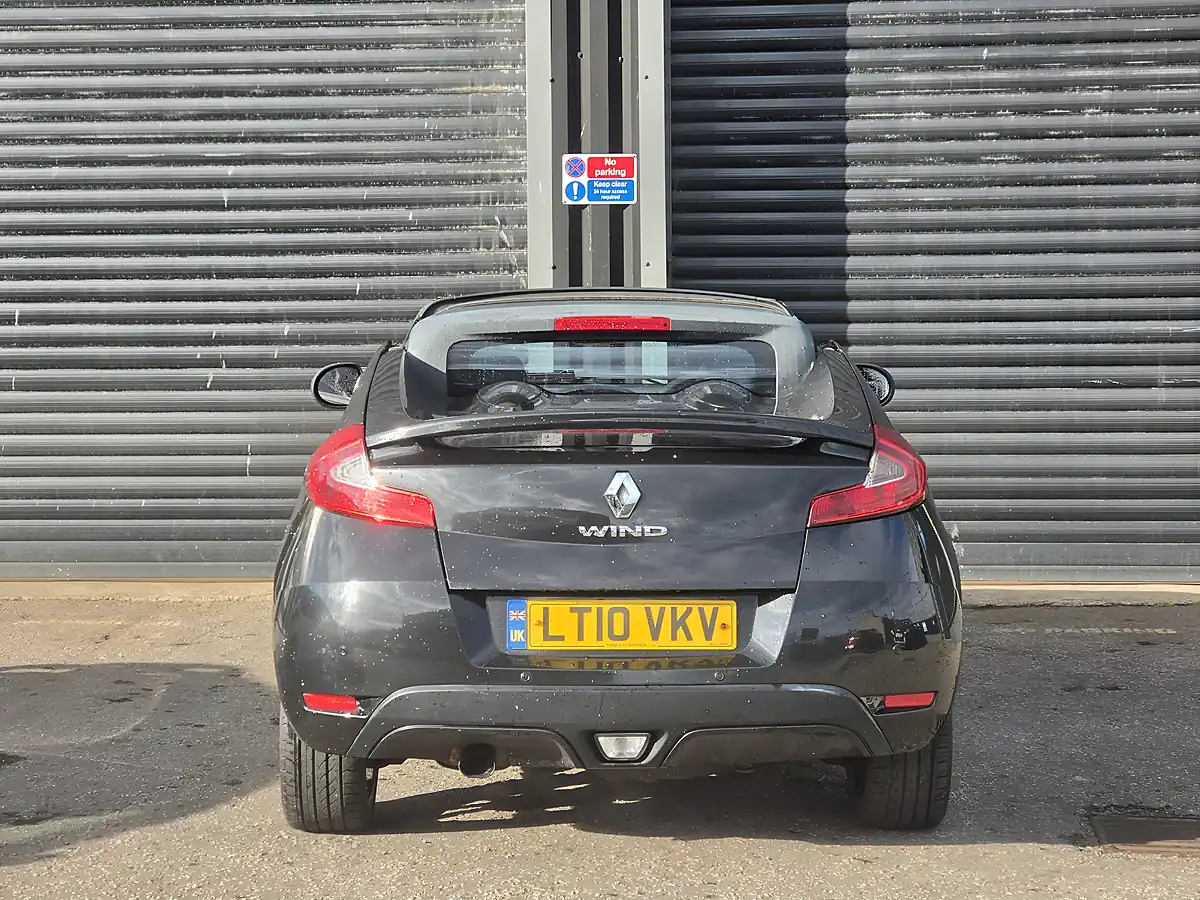 Used 2010 Renault Wind Dynamique S Black - Interior and Exterior details 12