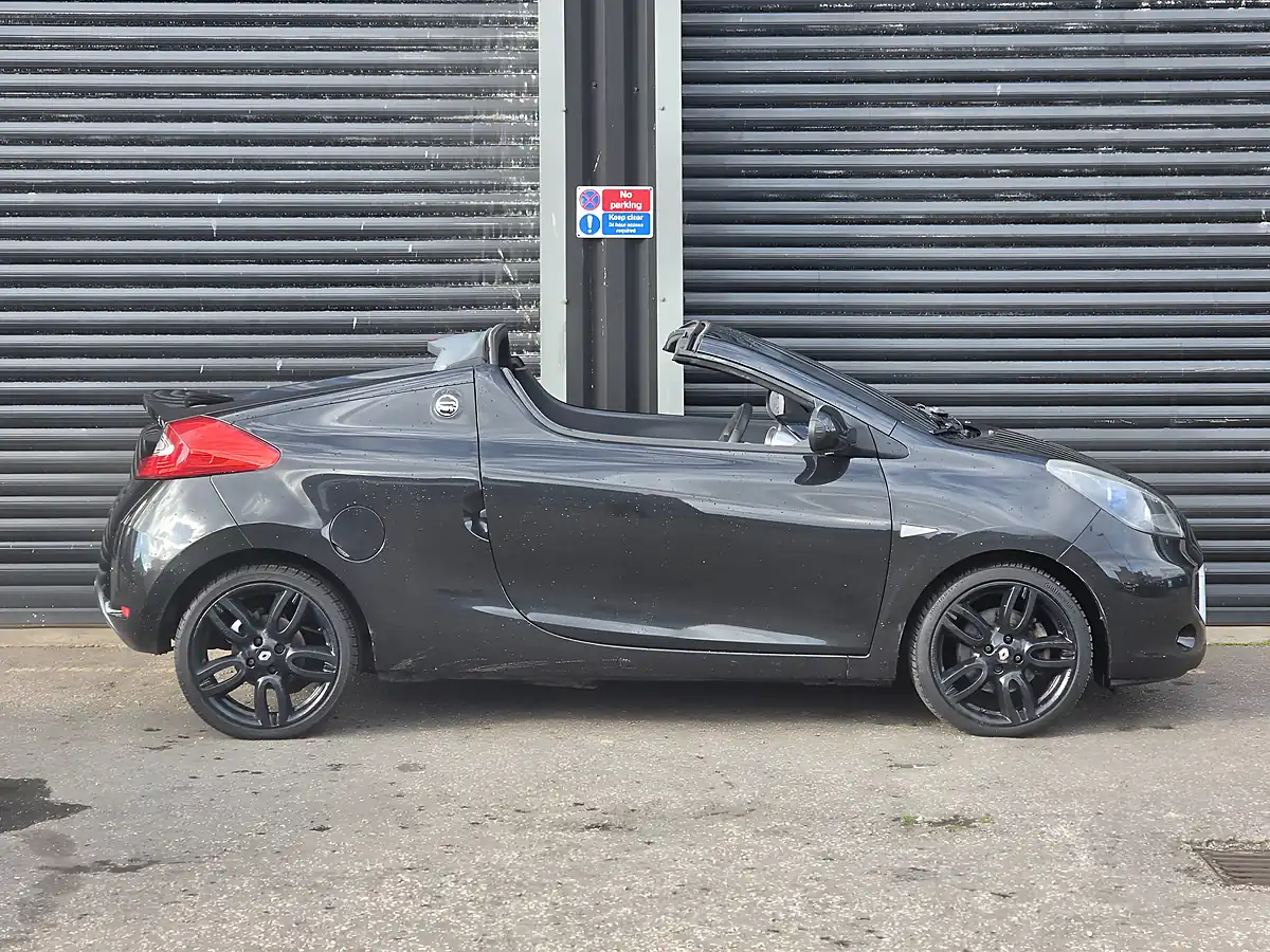 Used 2010 Renault Wind Dynamique S Black - Interior and Exterior details 5
