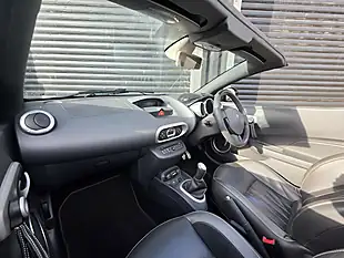 Used 2010 Renault Wind Dynamique S Black - Interior and Exterior details 8