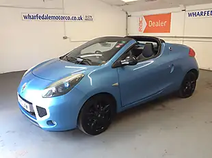 Used 2010 Renault Wind Dynamique S Blue - Interior and Exterior details 12