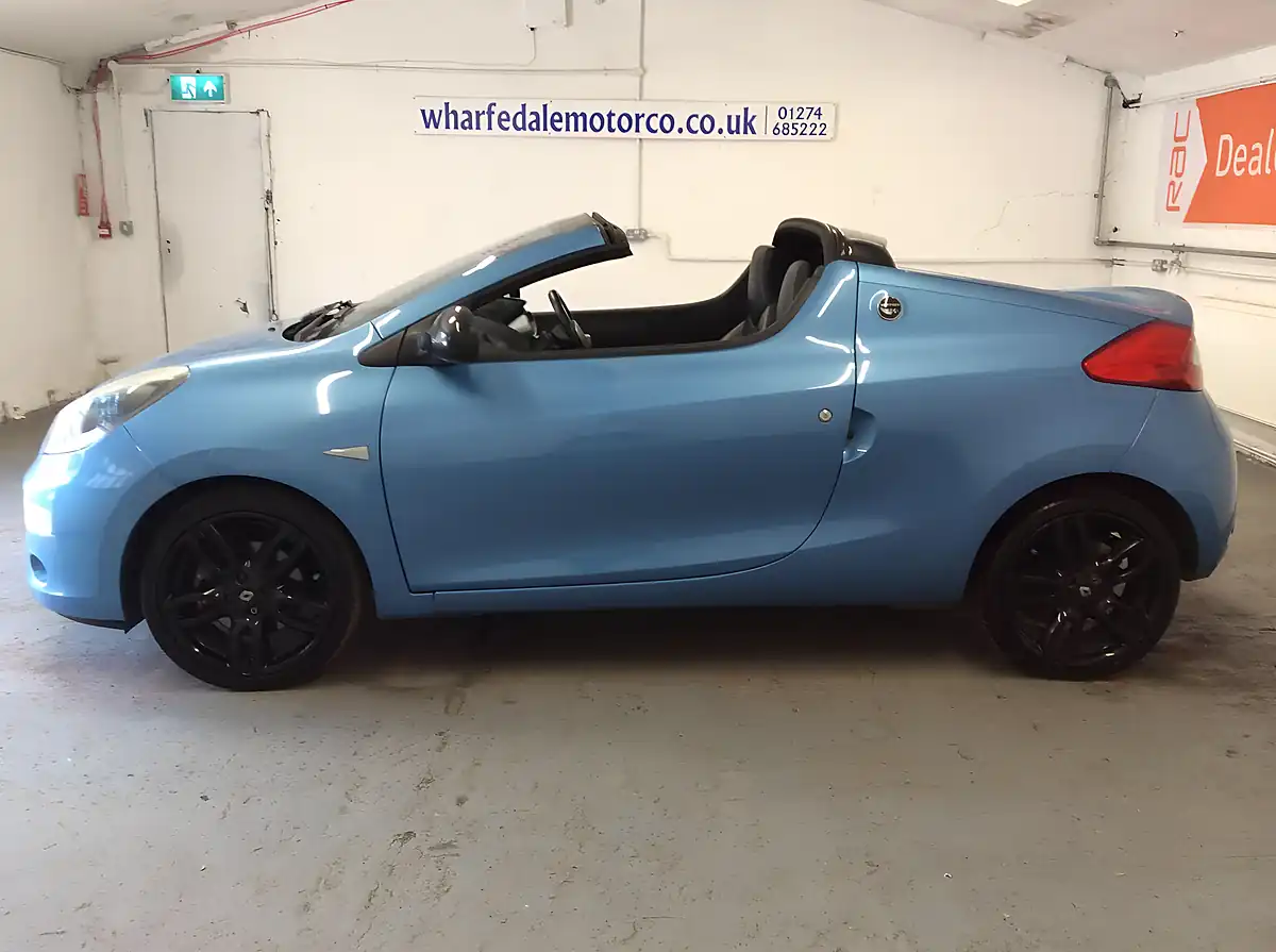 Used 2010 Renault Wind Dynamique S Blue - Interior and Exterior details 2