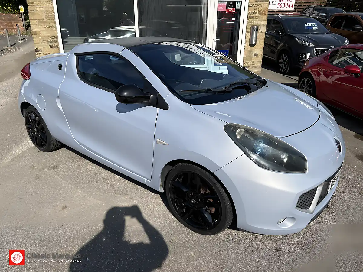 Used 2010 Renault Wind Dynamique S Mirage Grey - Interior and Exterior details 8