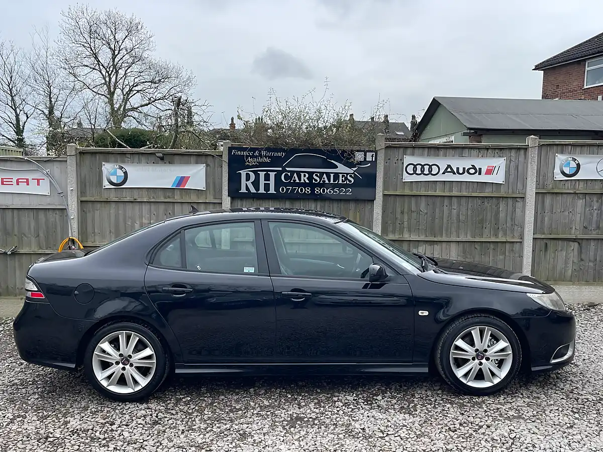 Used 2010 Saab 9-3 Aero Black - Interior and Exterior details 7