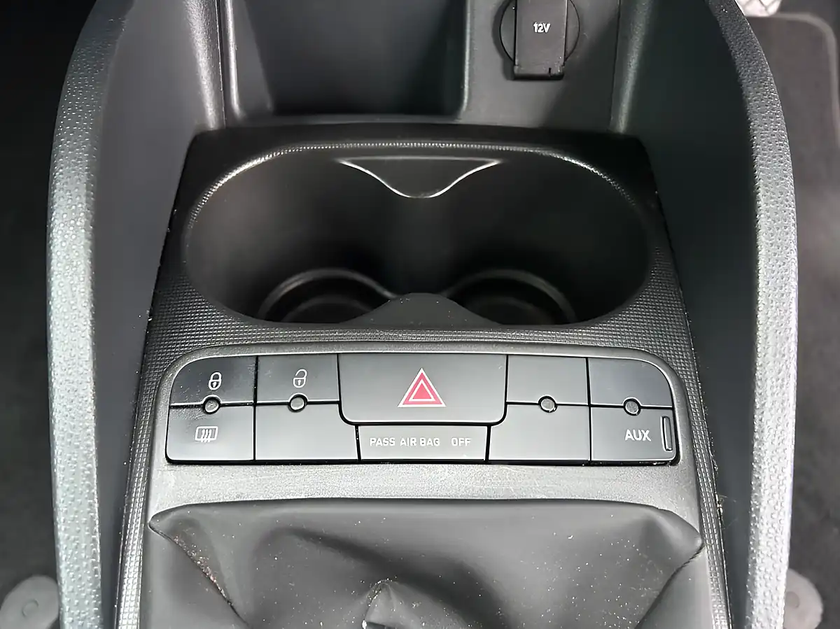 Used 2010 SEAT Ibiza Sport Coupe Black - Interior and Exterior details 17