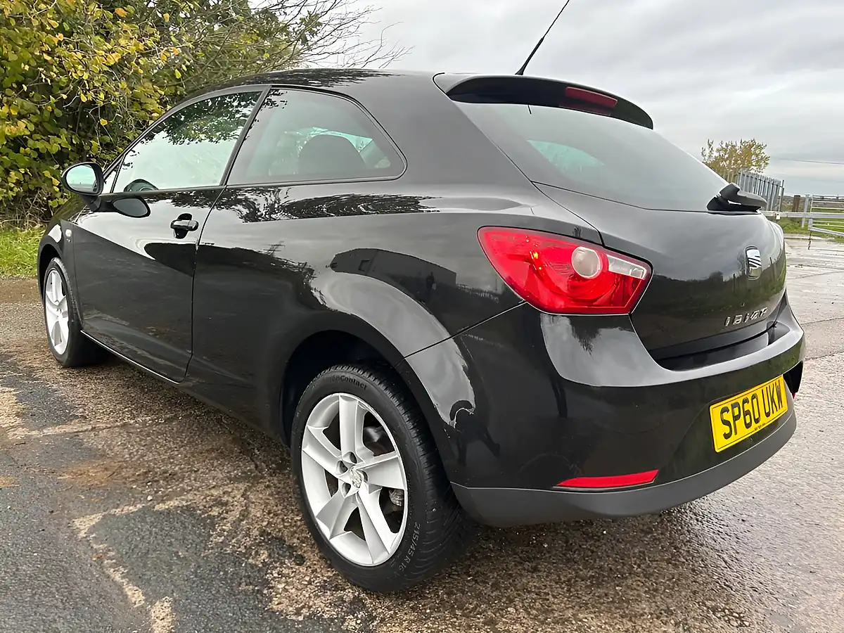 Used 2010 SEAT Ibiza Sport Coupe Black - Interior and Exterior details 6