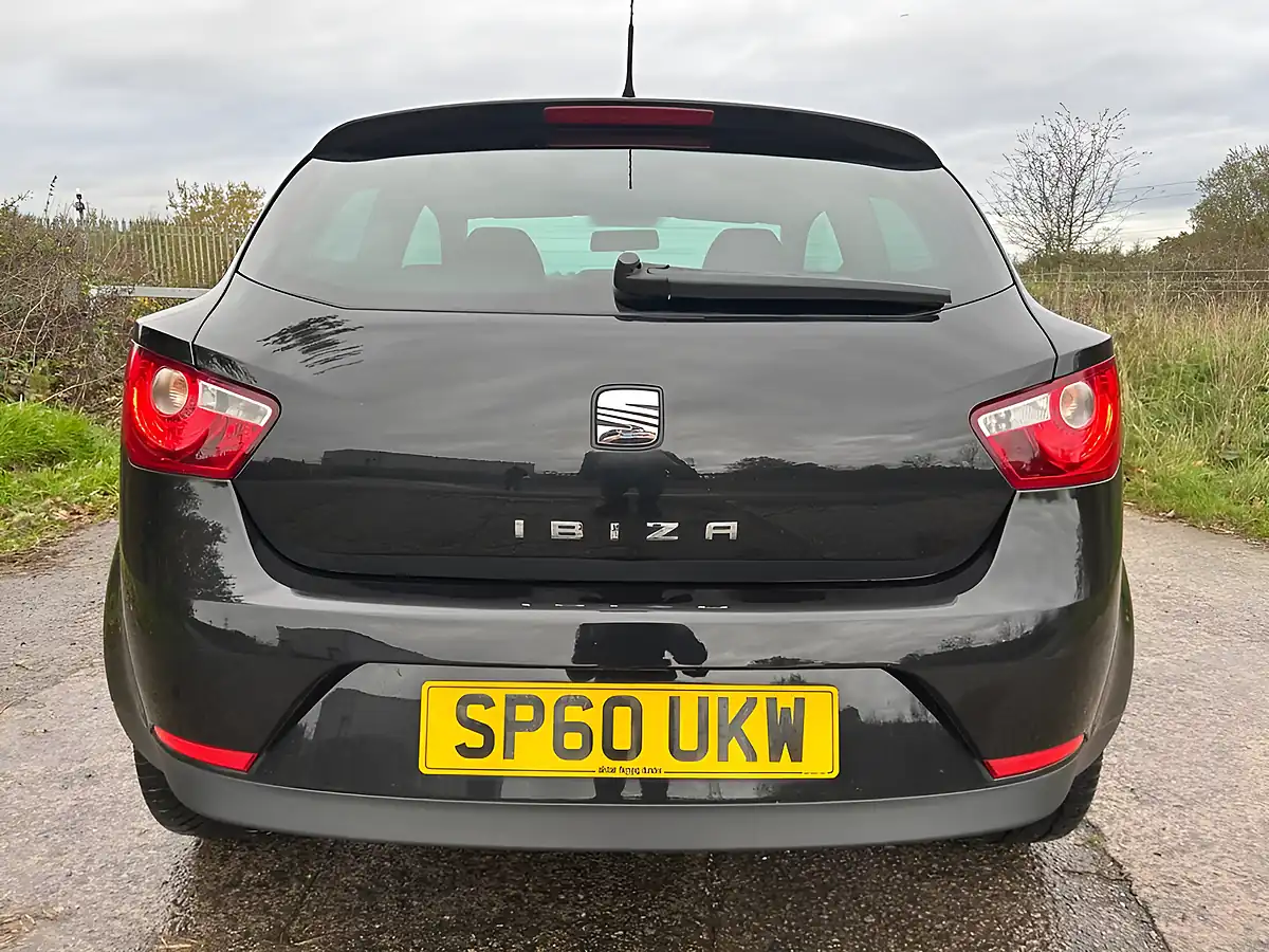Used 2010 SEAT Ibiza Sport Coupe Black - Interior and Exterior details 8