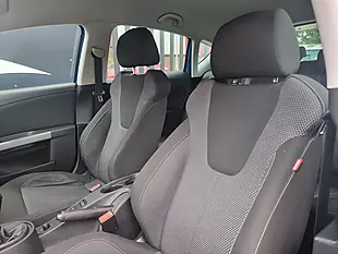 Used 2010 SEAT Leon Sport Blue - Interior and Exterior details 16